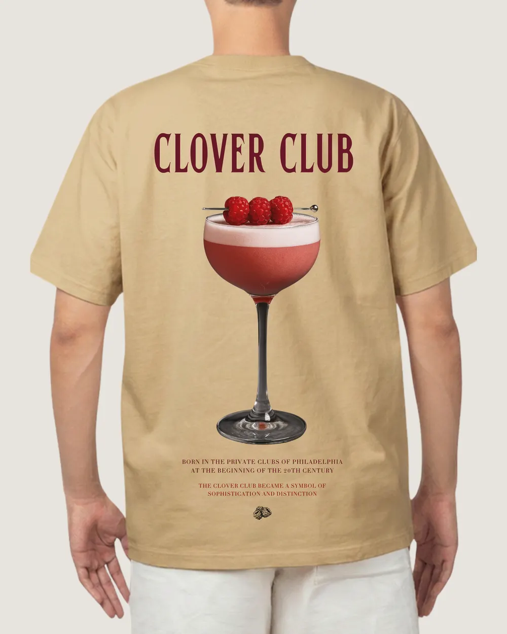 Playera Clover Club, vista de espalda